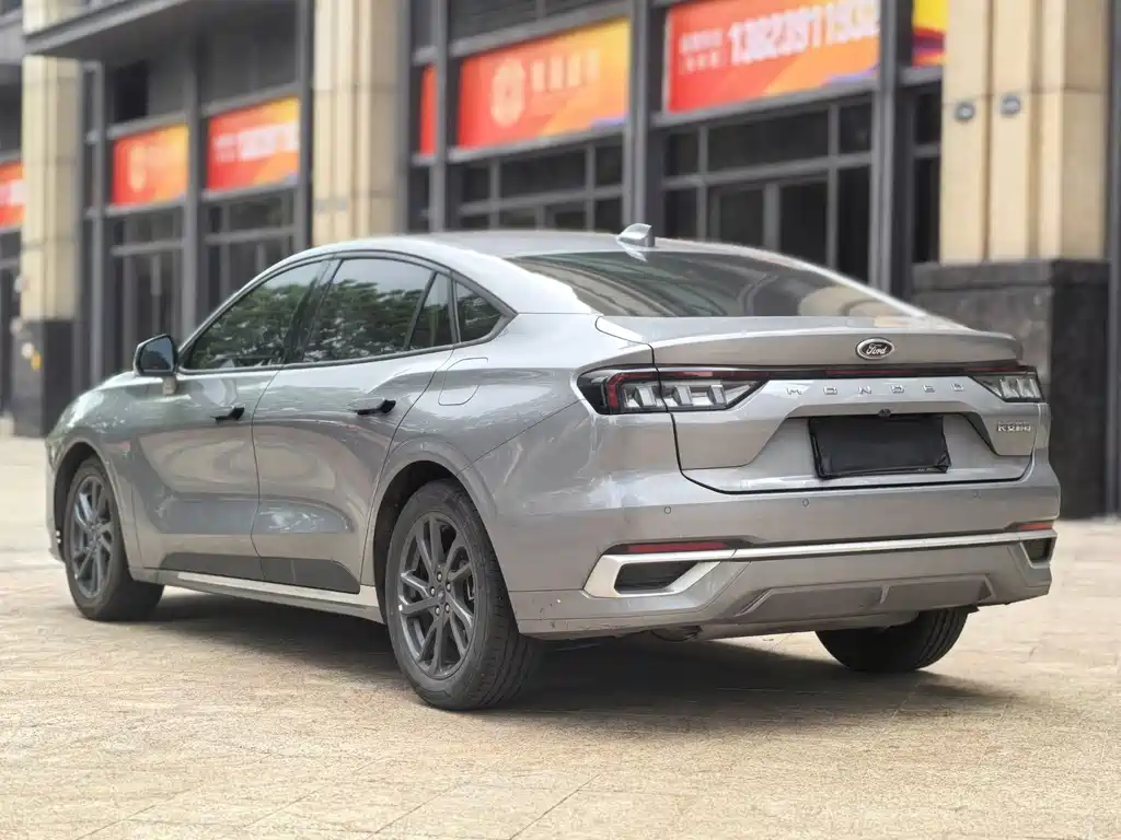 Ford Mondeo 2025 2.0T EcoBoost Luxury