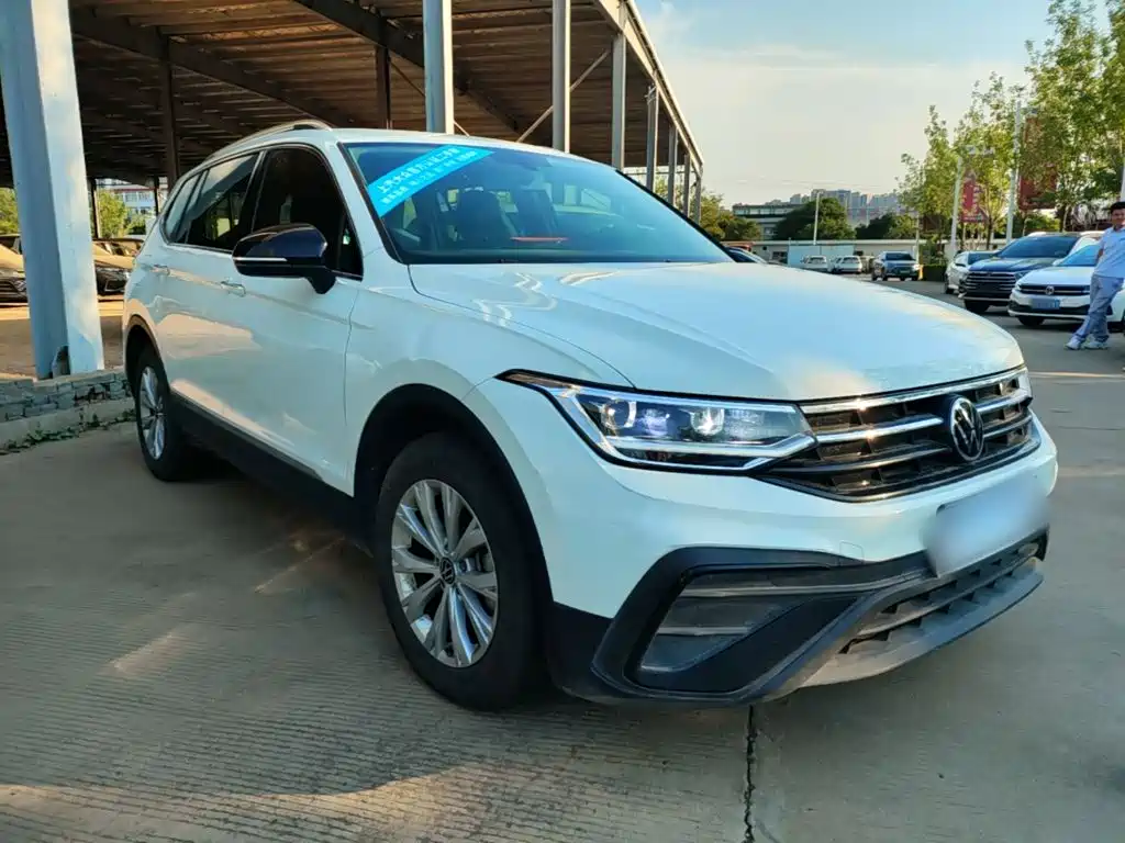Volkswagen Tiguan L — миниатюра 4