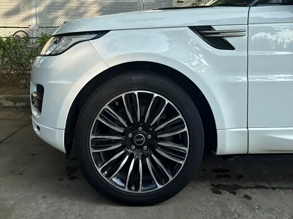 Land Rover Range Rover Sport 2017 3.0 SC V6 SE