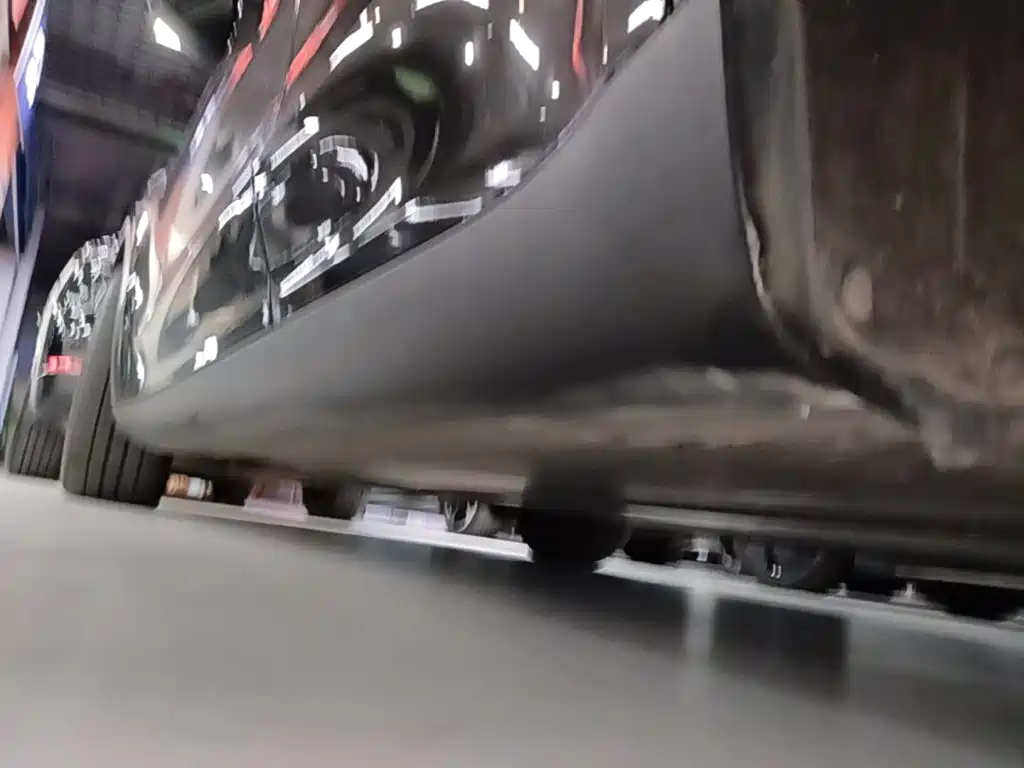 Tesla Model Y — миниатюра 22