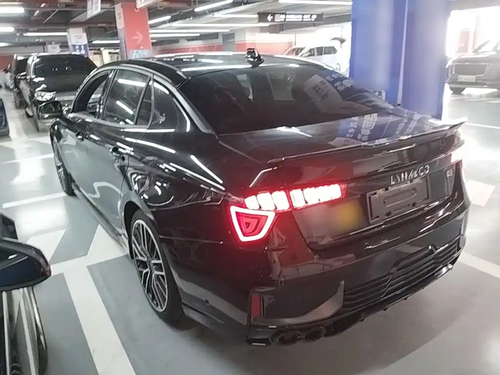 Lynk & Co 03 — миниатюра 5