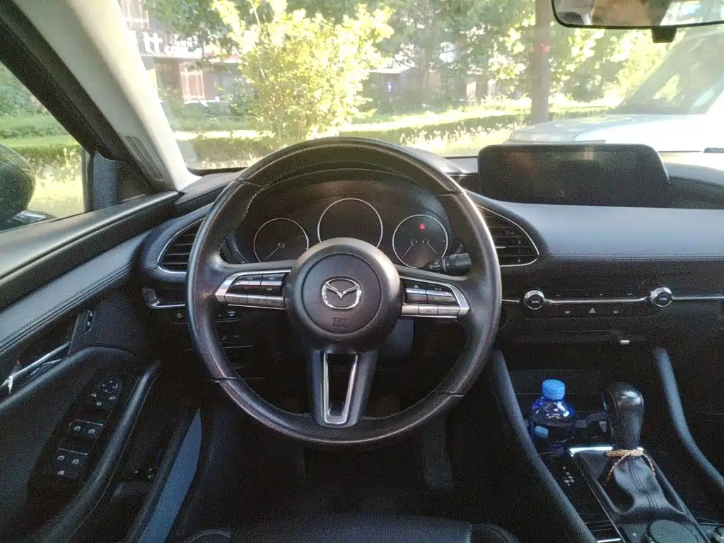 Mazda 3 Axela — миниатюра 3