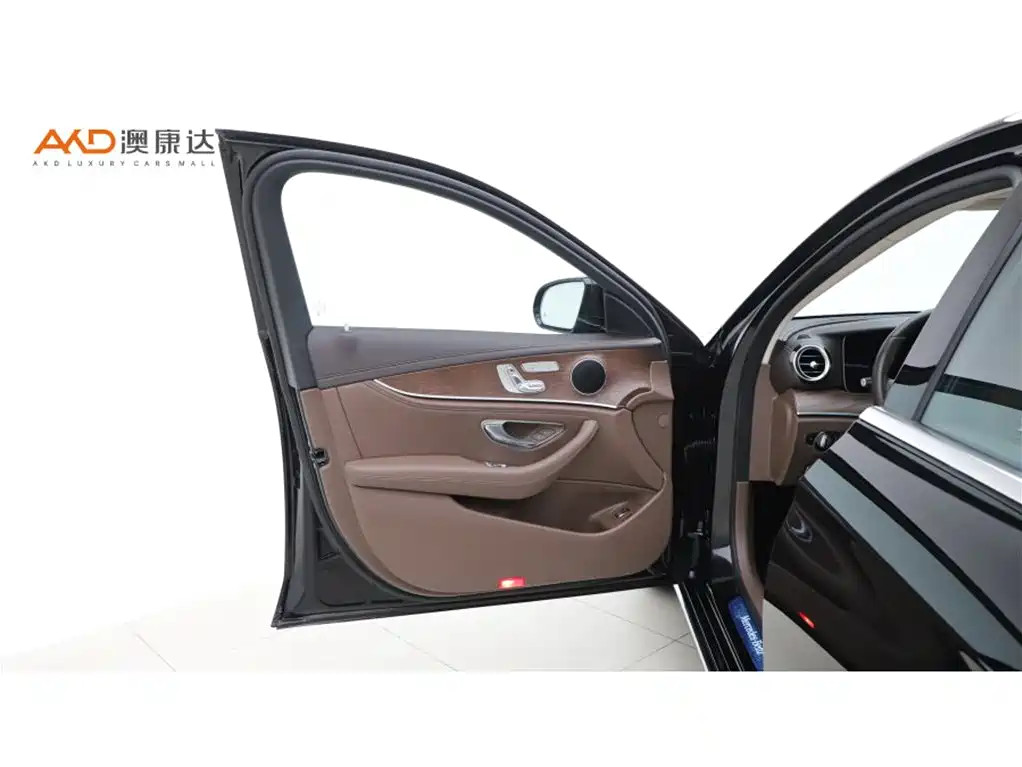Mercedes-Benz E-Class New Energy — миниатюра 10