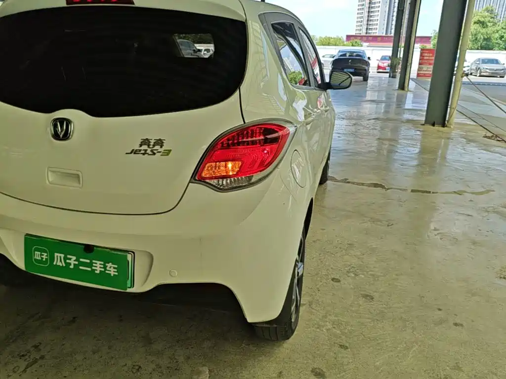 Changan Benben E-Star — миниатюра 8