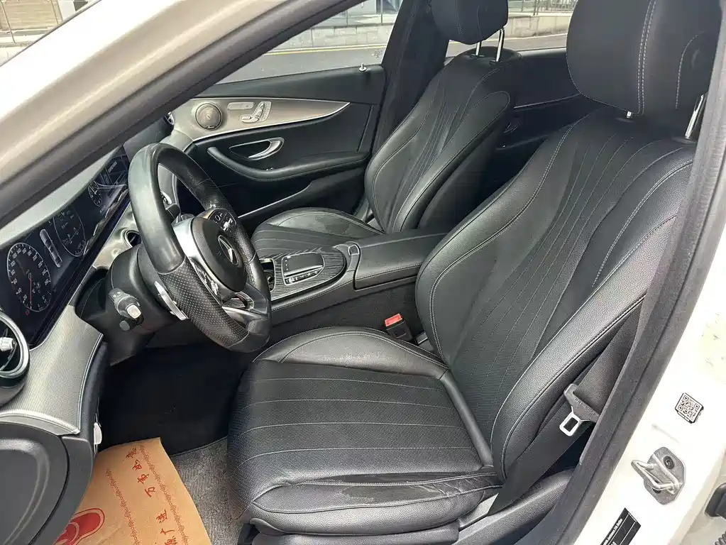 Mercedes-Benz E-Class (Import) — миниатюра 4