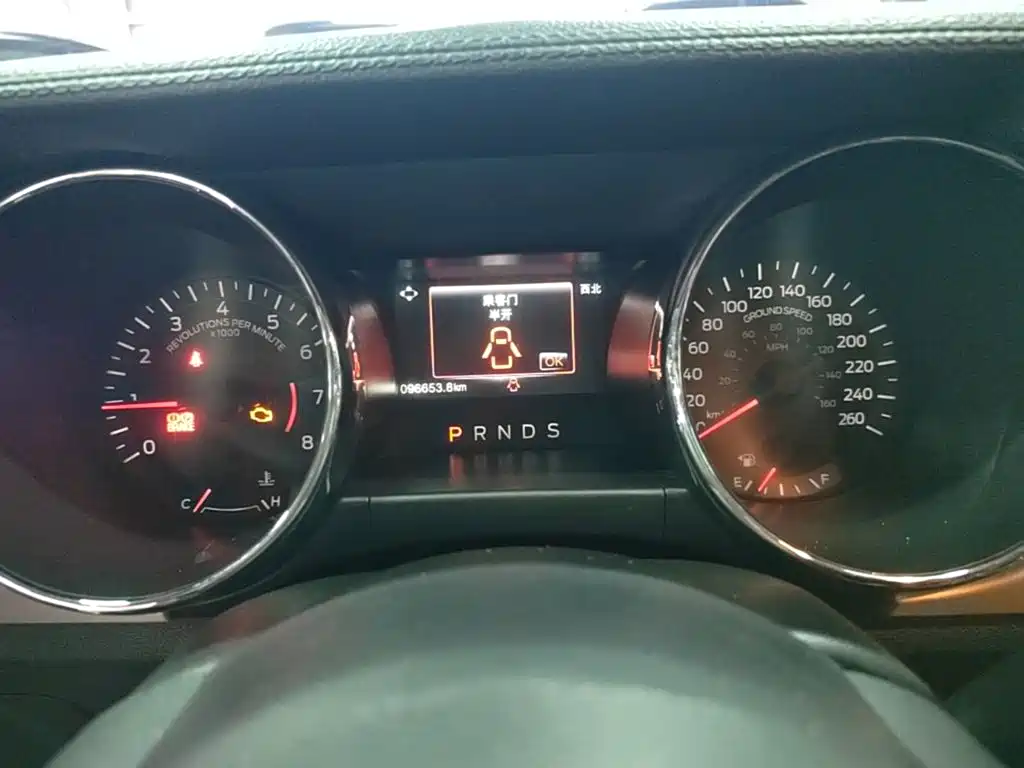 Ford Mustang — миниатюра 12