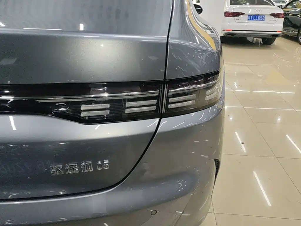 BYD Destroyer 05 — миниатюра 8