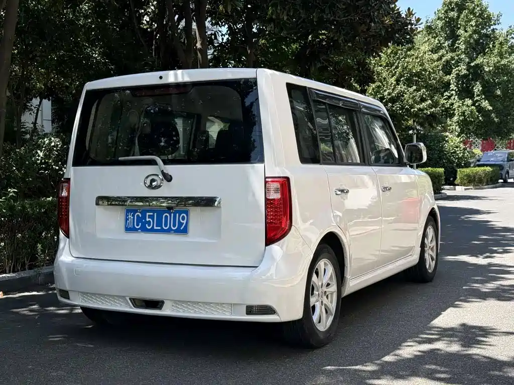 Great Wall Крутой медведь. — миниатюра 7