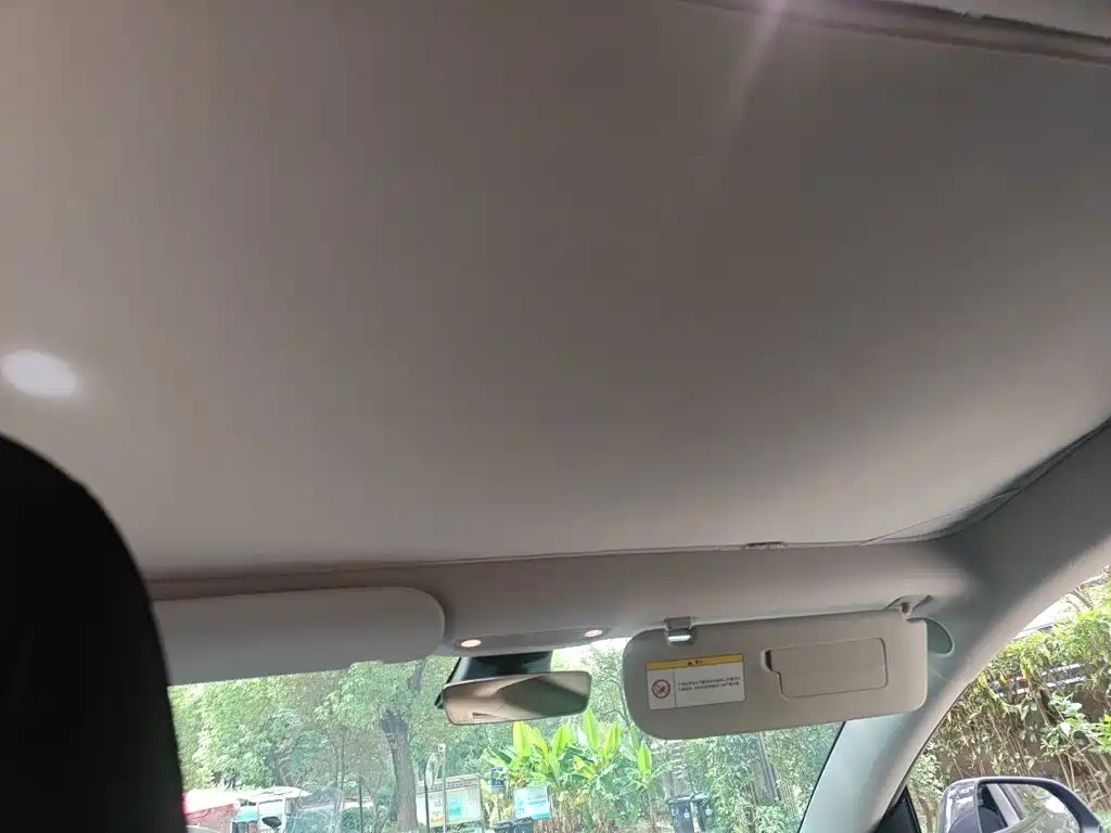 Tesla Model 3 — миниатюра 15