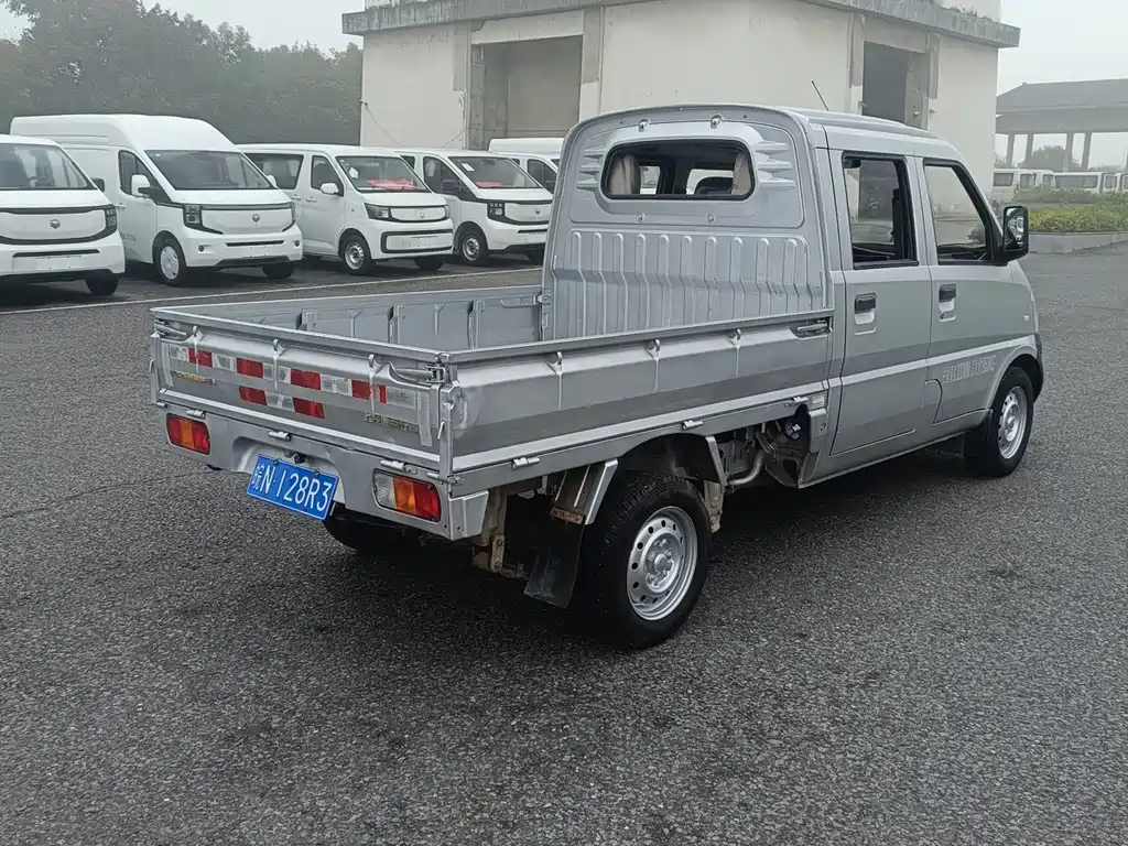 Wuling Rongguang Mini Truck — миниатюра 5