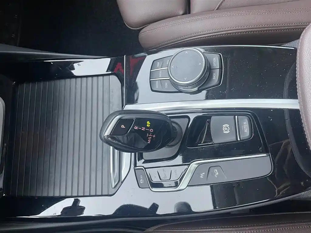 BMW X3 — миниатюра 11
