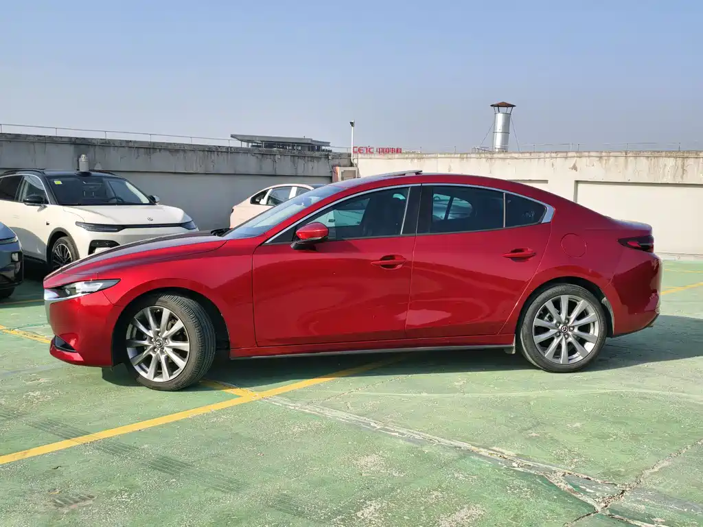 MAZDA 3 ANGKESAILA