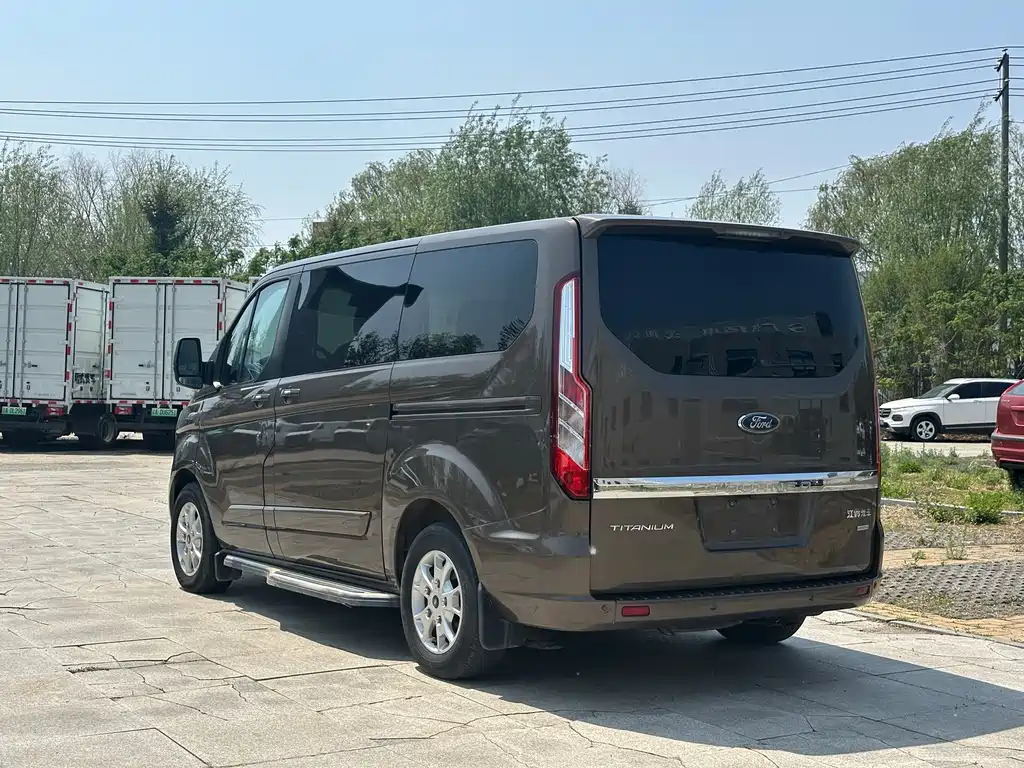 Ford Tourneo 2016 2.0T MT