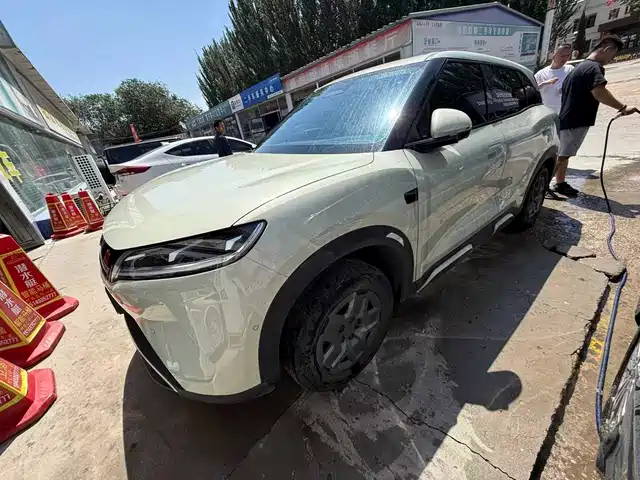 2025 BYD Yuan