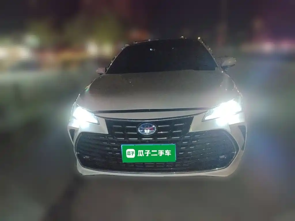 Toyota Avalon — миниатюра 2