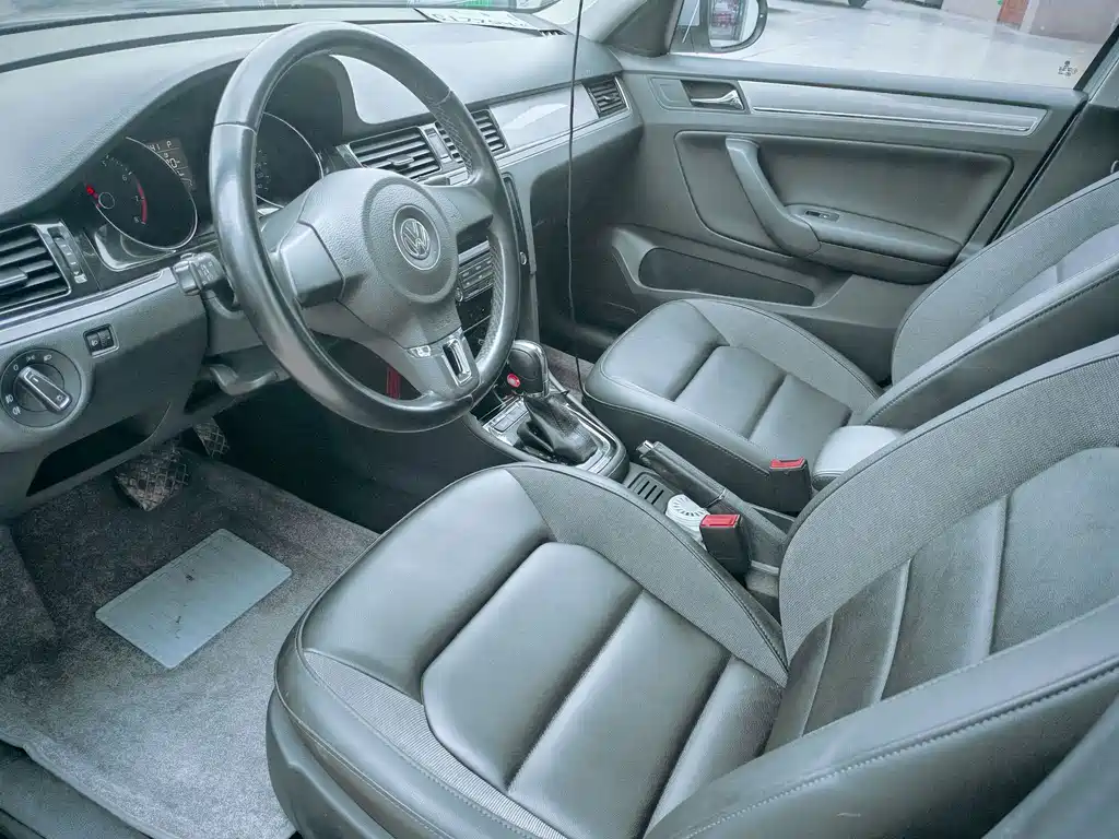 Volkswagen Bora — миниатюра 4