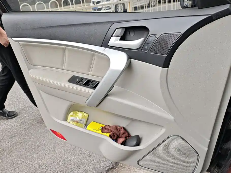 Geely Emgrand — миниатюра 7