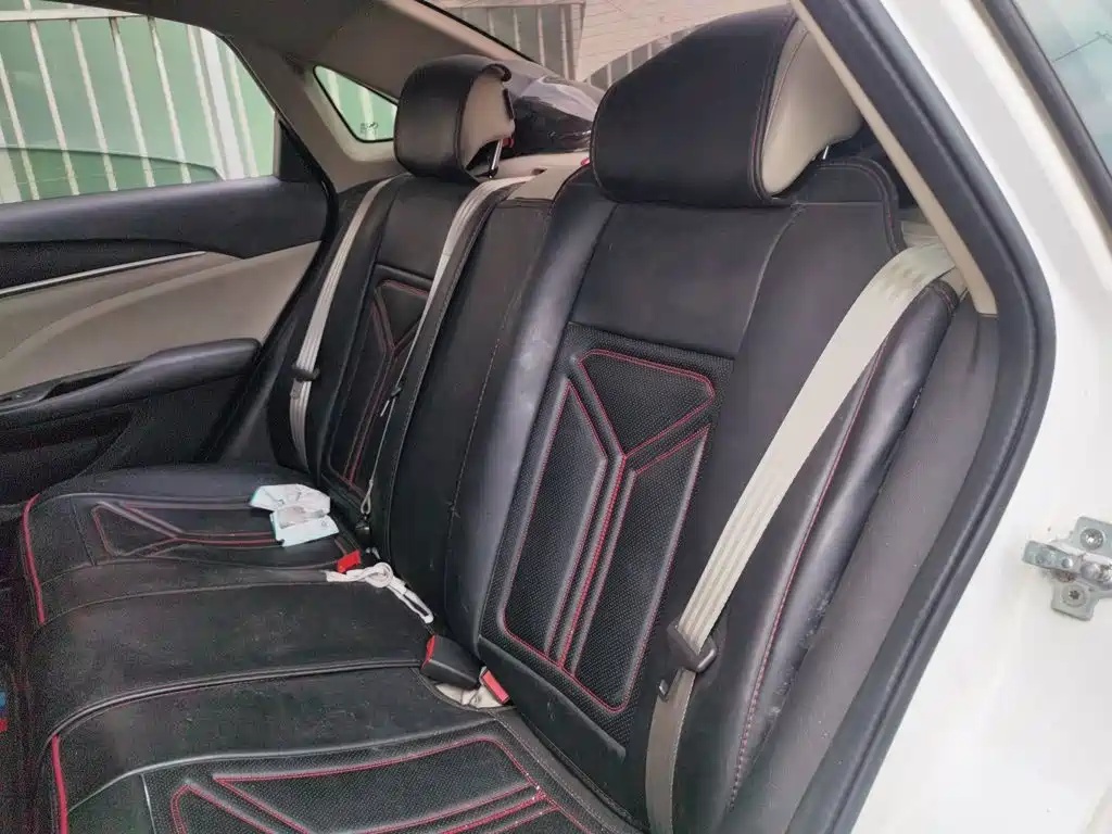 Buick Excelle — миниатюра 15