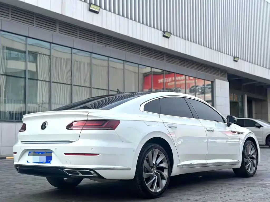 Volkswagen CC — миниатюра 8
