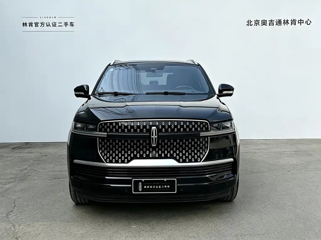 Lincoln Navigator — миниатюра 2