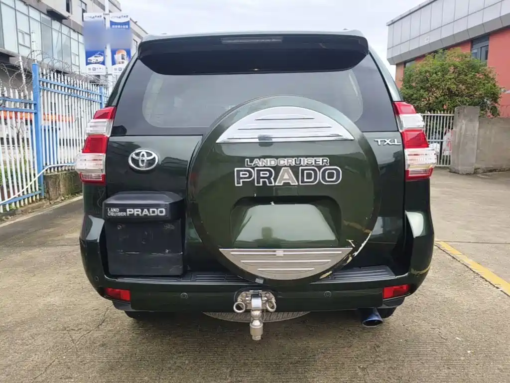 Toyota Land Cruiser Prado 2016 2.7L AT Standard