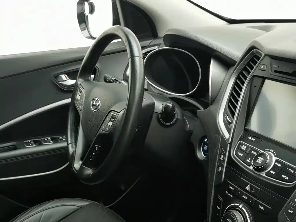 Hyundai Santa Fe — миниатюра 22