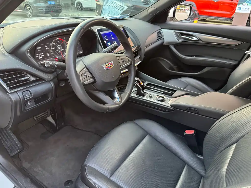 Cadillac CT5 — миниатюра 4