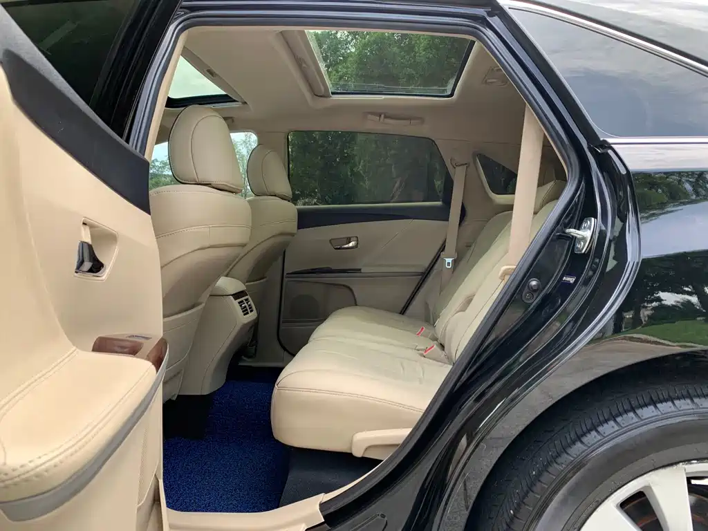 Toyota Venza (Import) — миниатюра 5