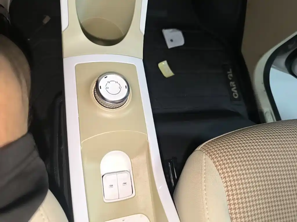 Wuling MINIEV — миниатюра 14