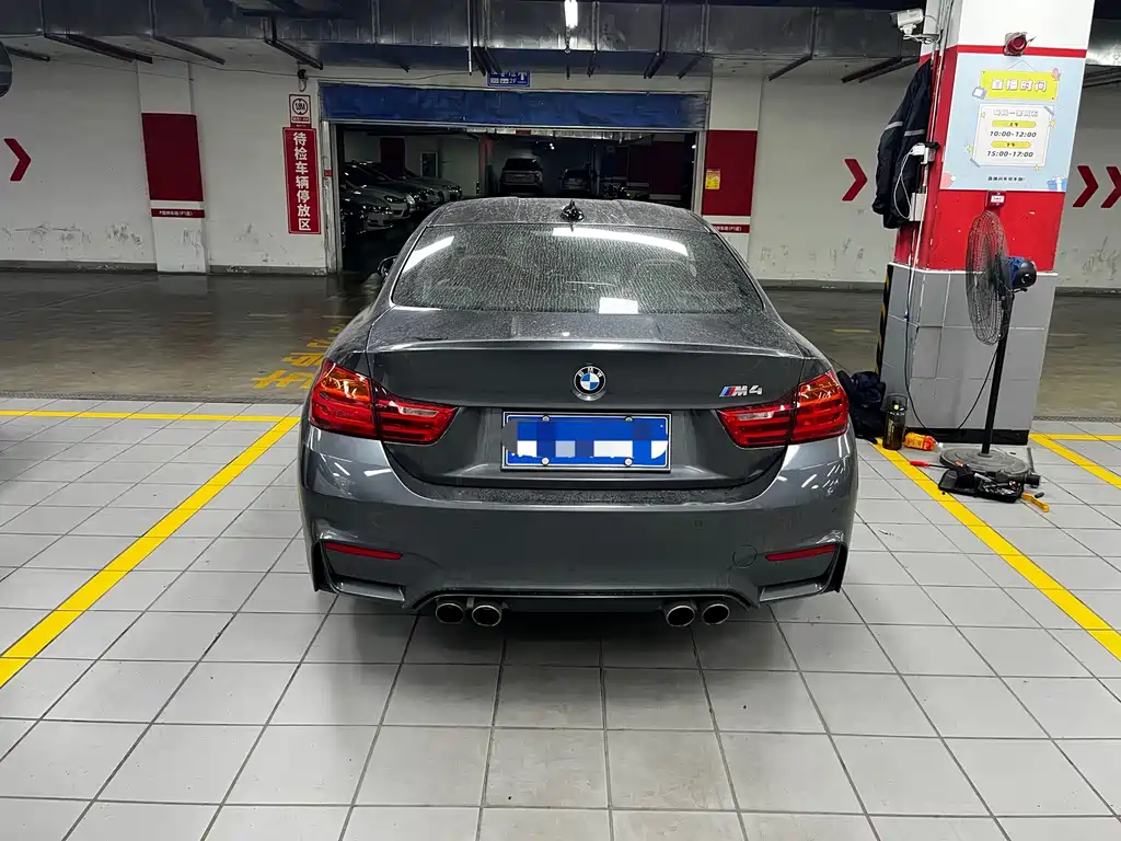 BMW M4 — миниатюра 6