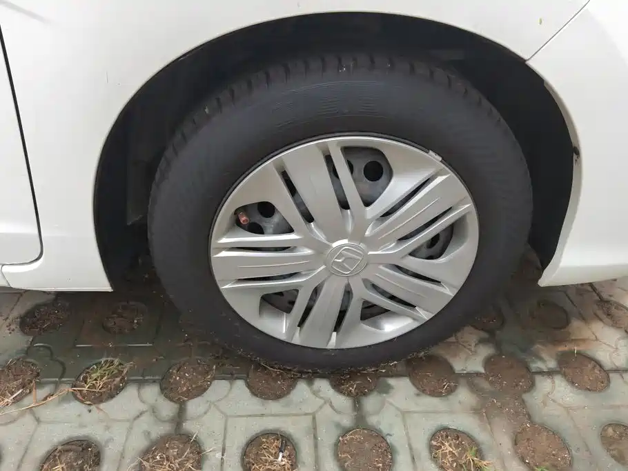 Honda Fit — миниатюра 6