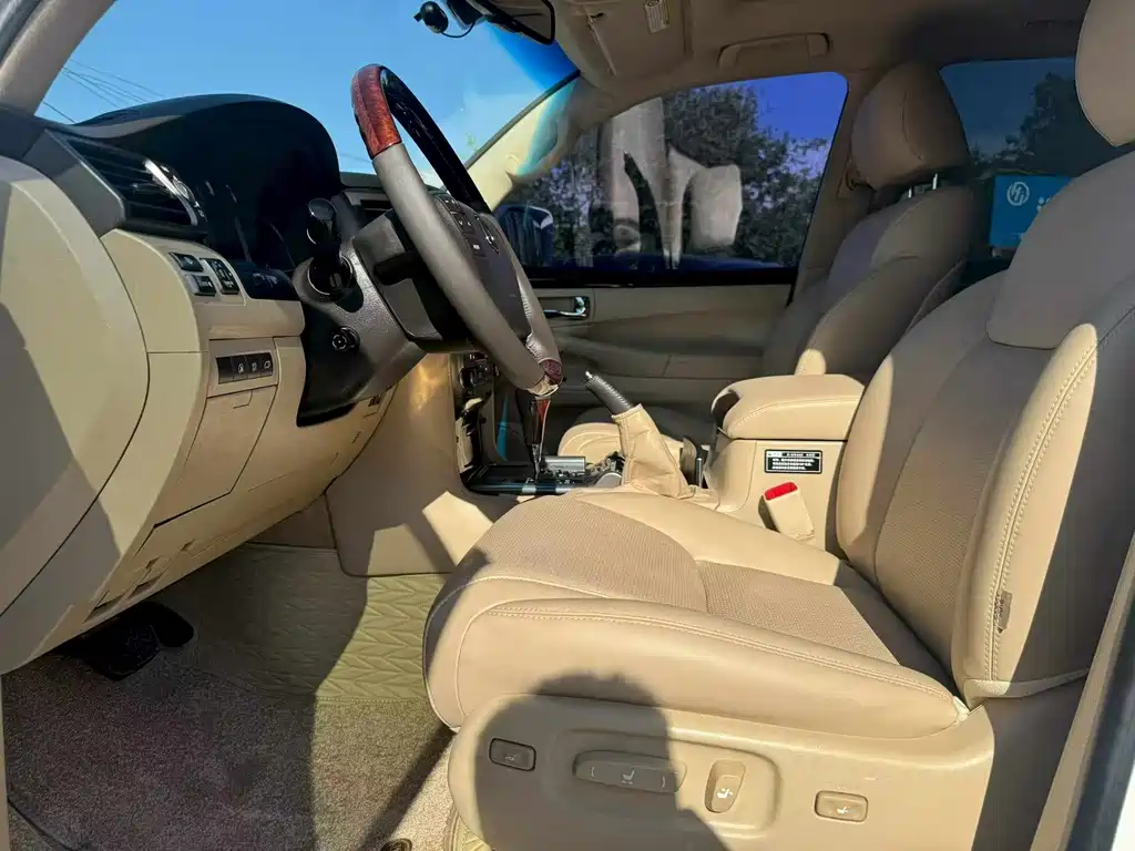 Lexus LX 2009 570