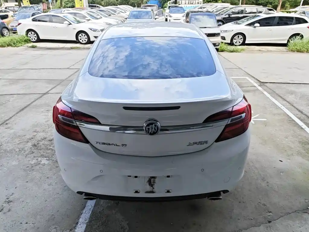 Buick Regal — миниатюра 6