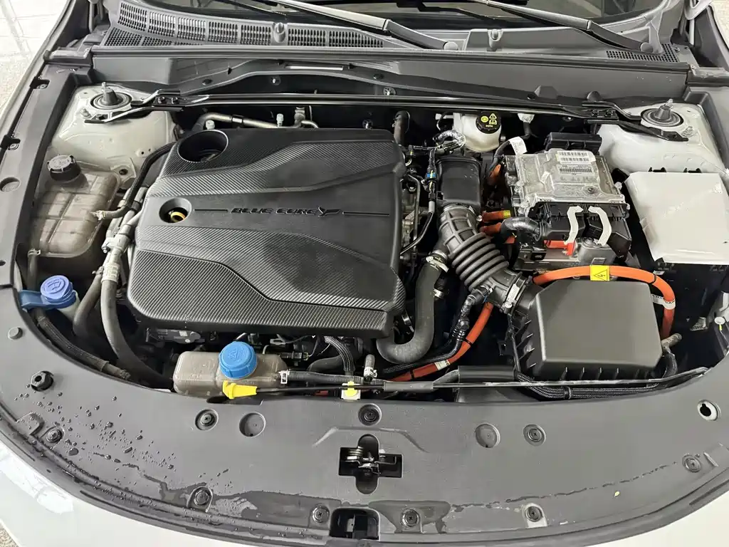 Changan UNI-V iDD — миниатюра 13