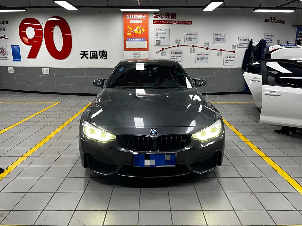 BMW M4 — миниатюра 3