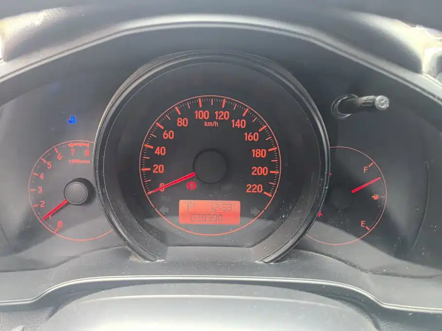 Honda Fit — миниатюра 13