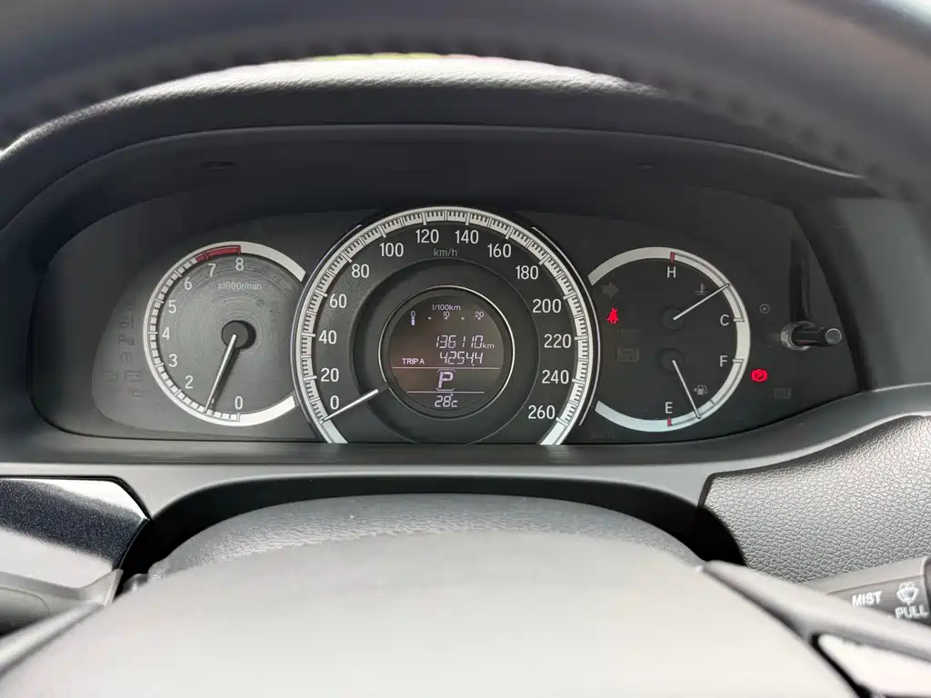 Honda Accord — миниатюра 18