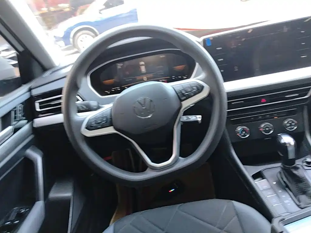 Volkswagen Lavida — миниатюра 11