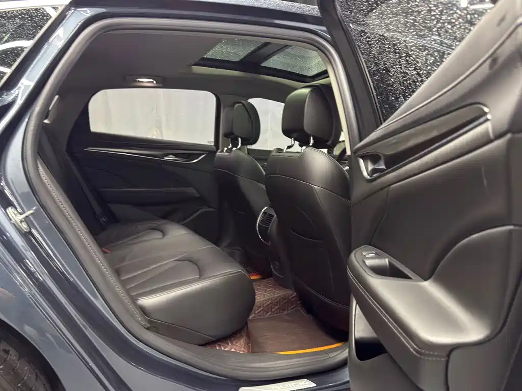 Buick LaCrosse — миниатюра 16