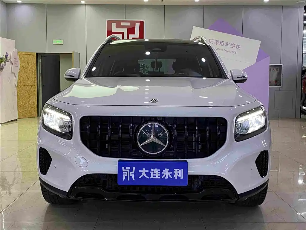 Mercedes-Benz GLB — миниатюра 2