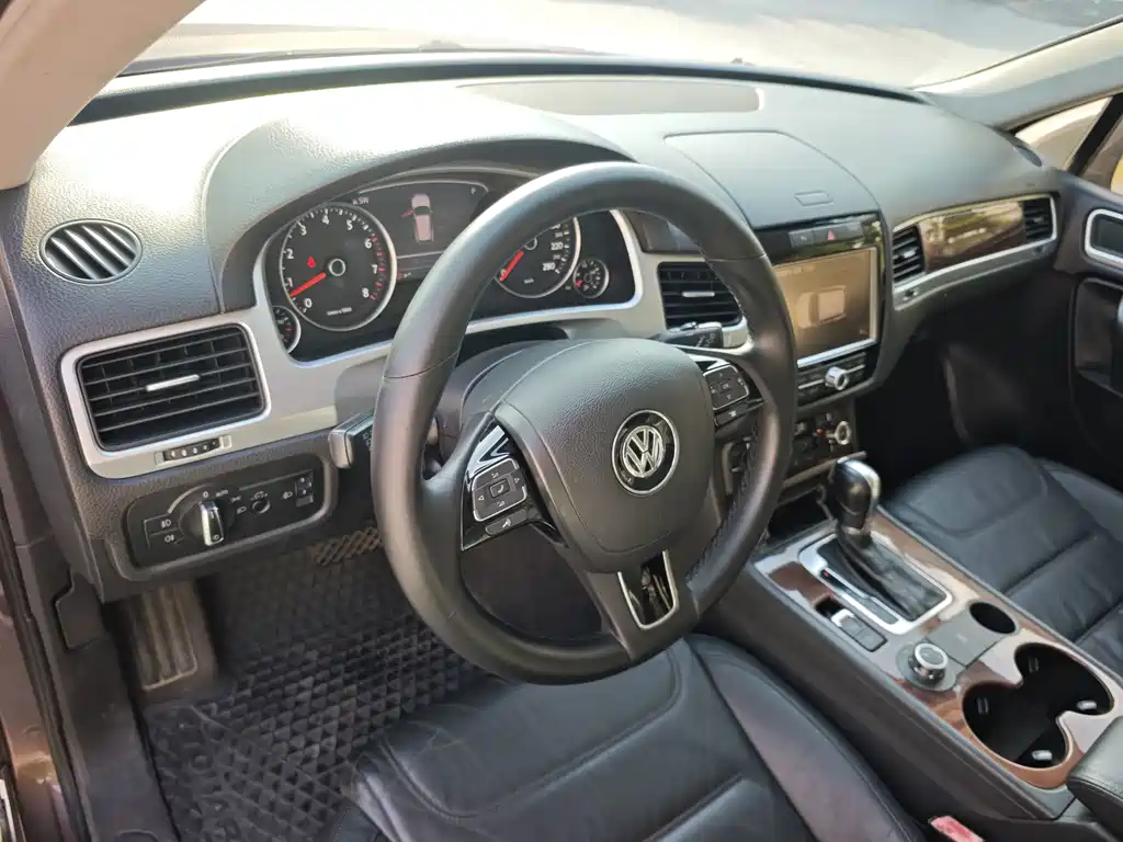 Volkswagen Touareg — миниатюра 14