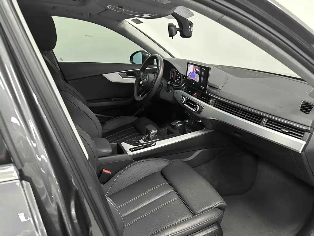 Audi A4L — миниатюра 12