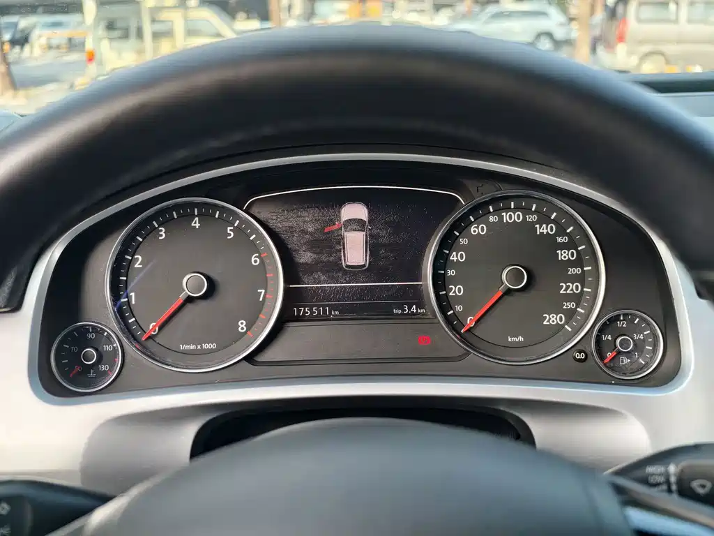 Volkswagen Touareg — миниатюра 16