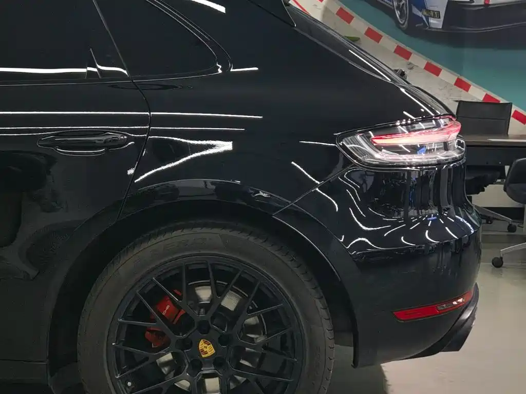 Porsche Macan — миниатюра 17