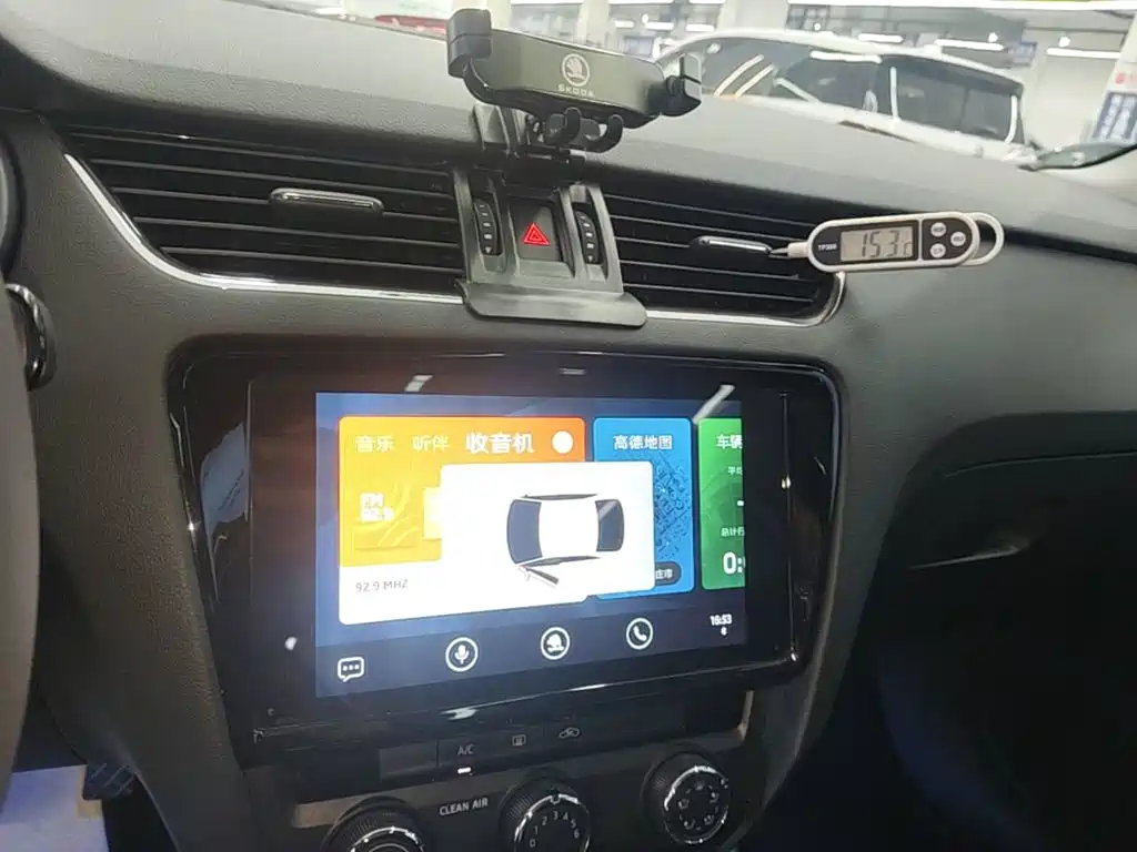 Skoda Octavia — миниатюра 13