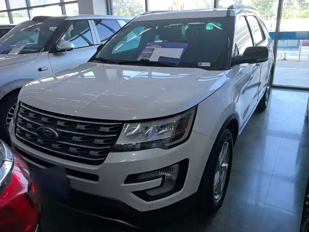 Ford Explorer (Import) — миниатюра 3