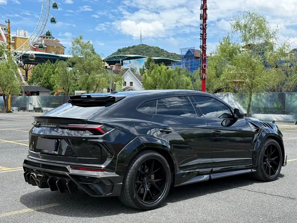 Lamborghini Urus 2021 4.0T V8