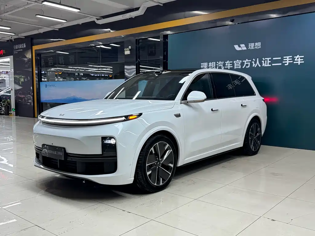 Li Auto Li L9 2025