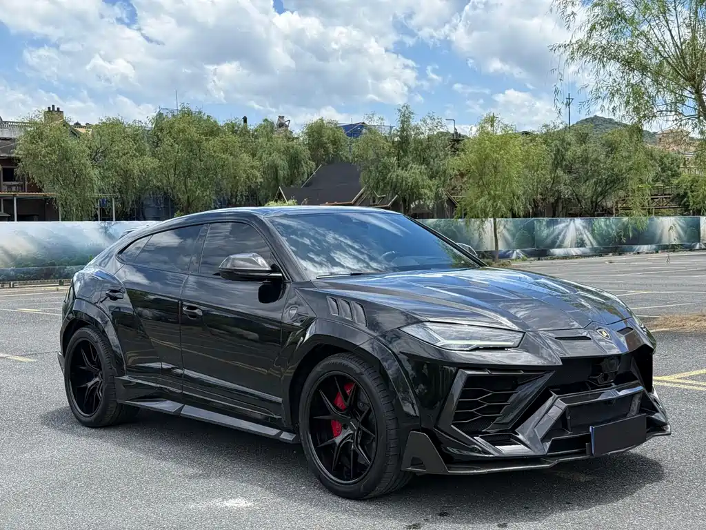 Lamborghini Urus 2021 4.0T V8