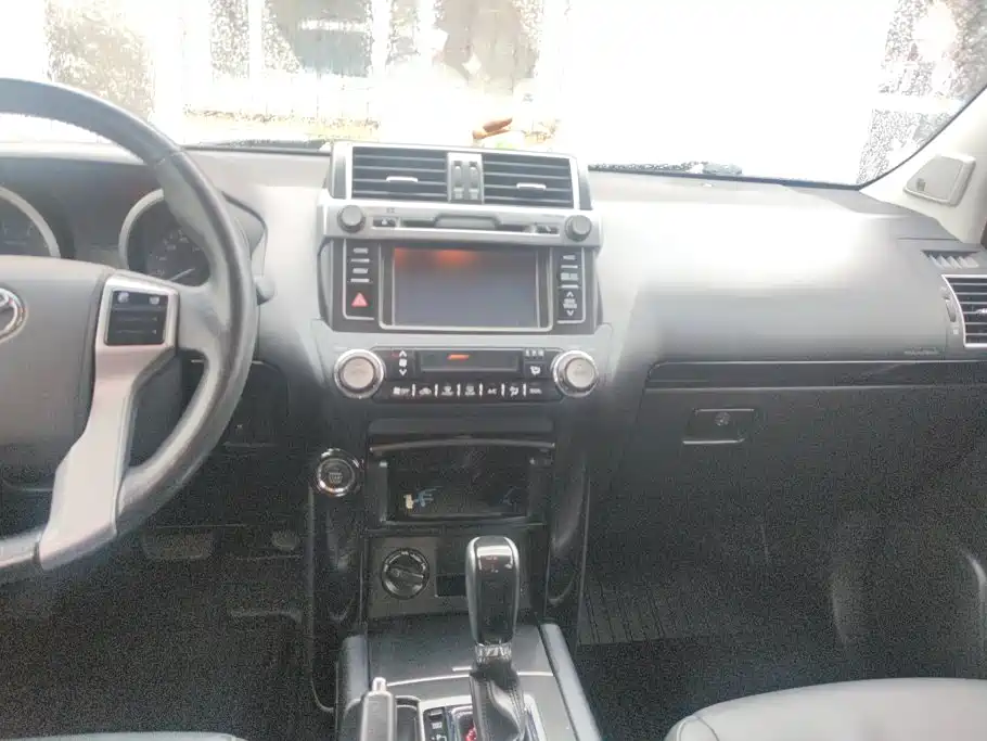 Toyota Prado — миниатюра 13